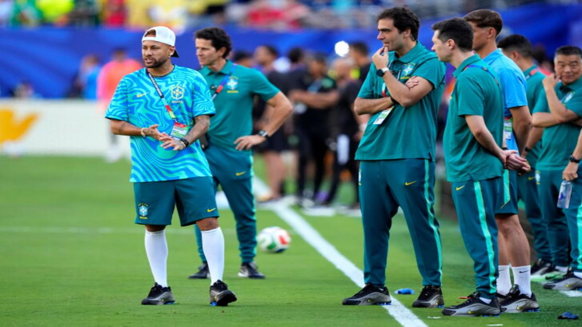 เนย์มาร์คืนสนามซ้อม